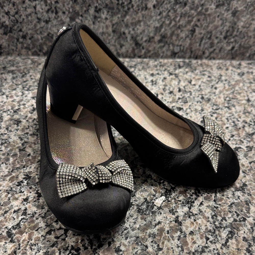 Stuart Weitzman Elegant Black Satin Bow Heels, size 4